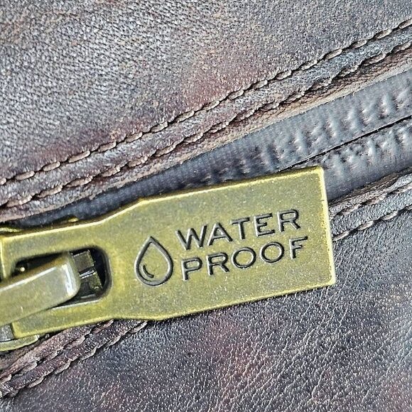 Women's Size 9 Vionic "Cecily" Leather Ankle Bootie - Picture 7 of 11